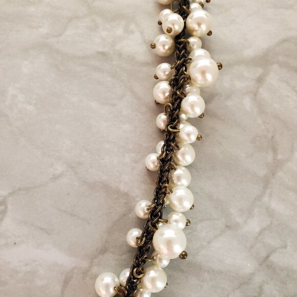 💕 J.Crew Pearl Cluster Antiqued Necklace 💕 - Picture 4 of 11